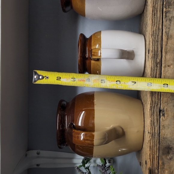 Vintage Set of Stoneware Two-Tone Jugs - Picture 3 of 5